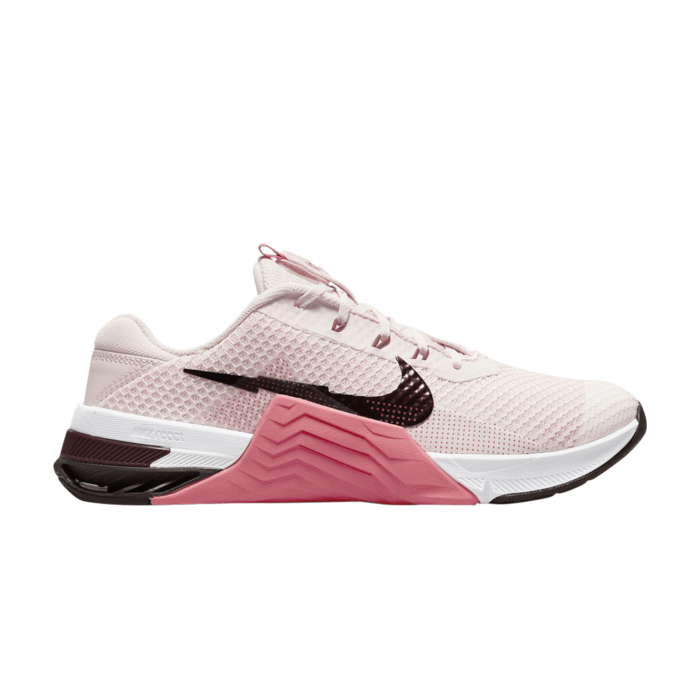 wmns-metcon-7-light-soft-pink-beetroot-cz8280-669