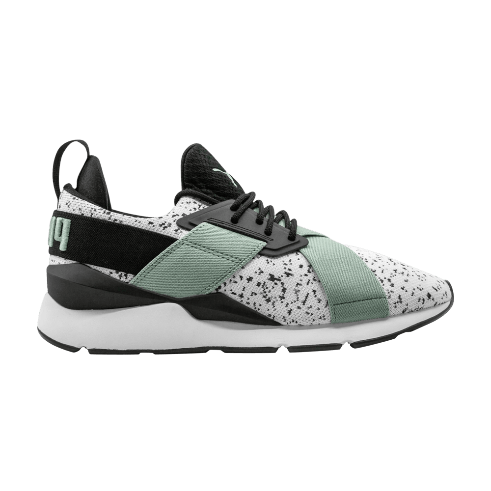 wmns-muse-solstice-white-aquifer-black-367050-01