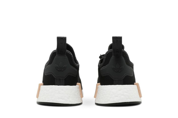 Кроссовки adidas Wmns NMD_R1 'Black Carbon'