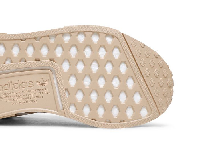 Кроссовки adidas Wmns NMD_R1 'Leopard Sole - Pale Nude'
