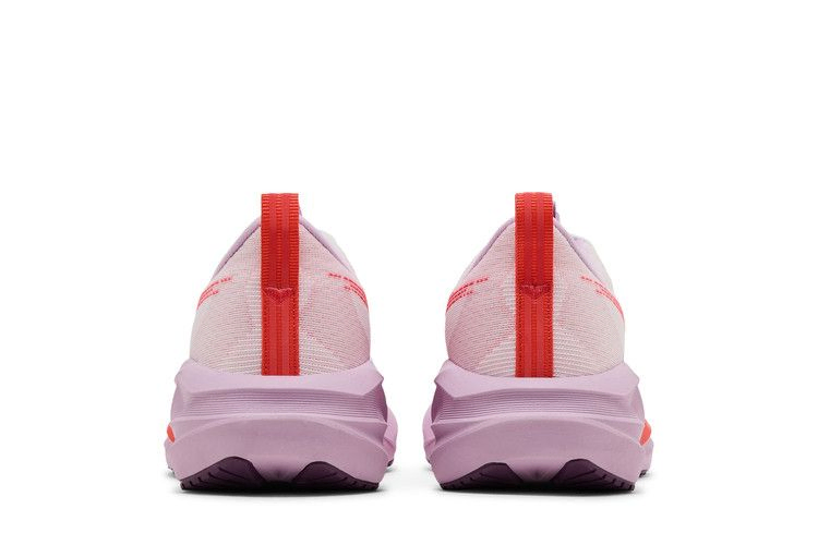 Кроссовки ASICS Wmns Novablast 5 'Coral Reef'