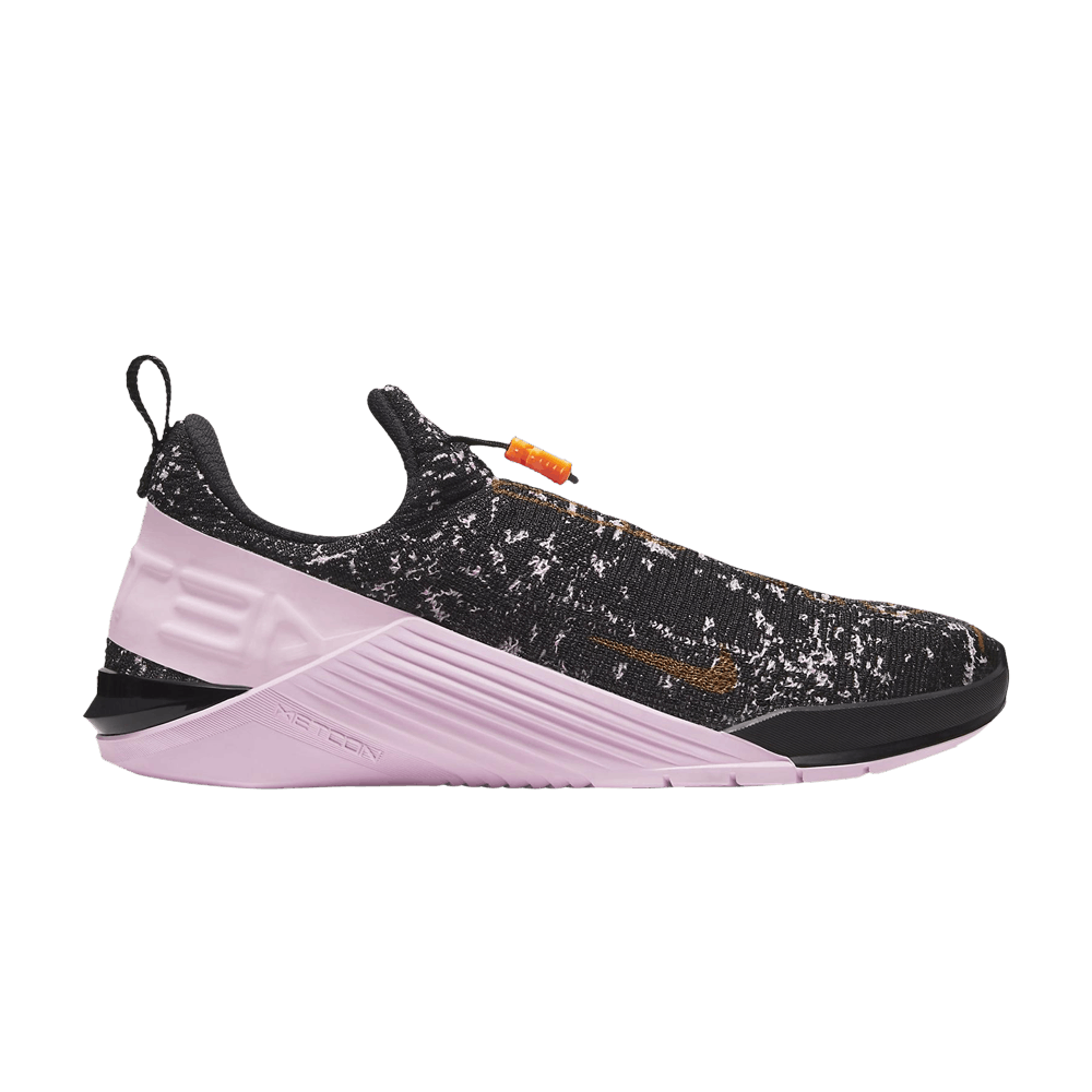 wmns-react-metcon-black-light-arctic-pink-bq6046-086