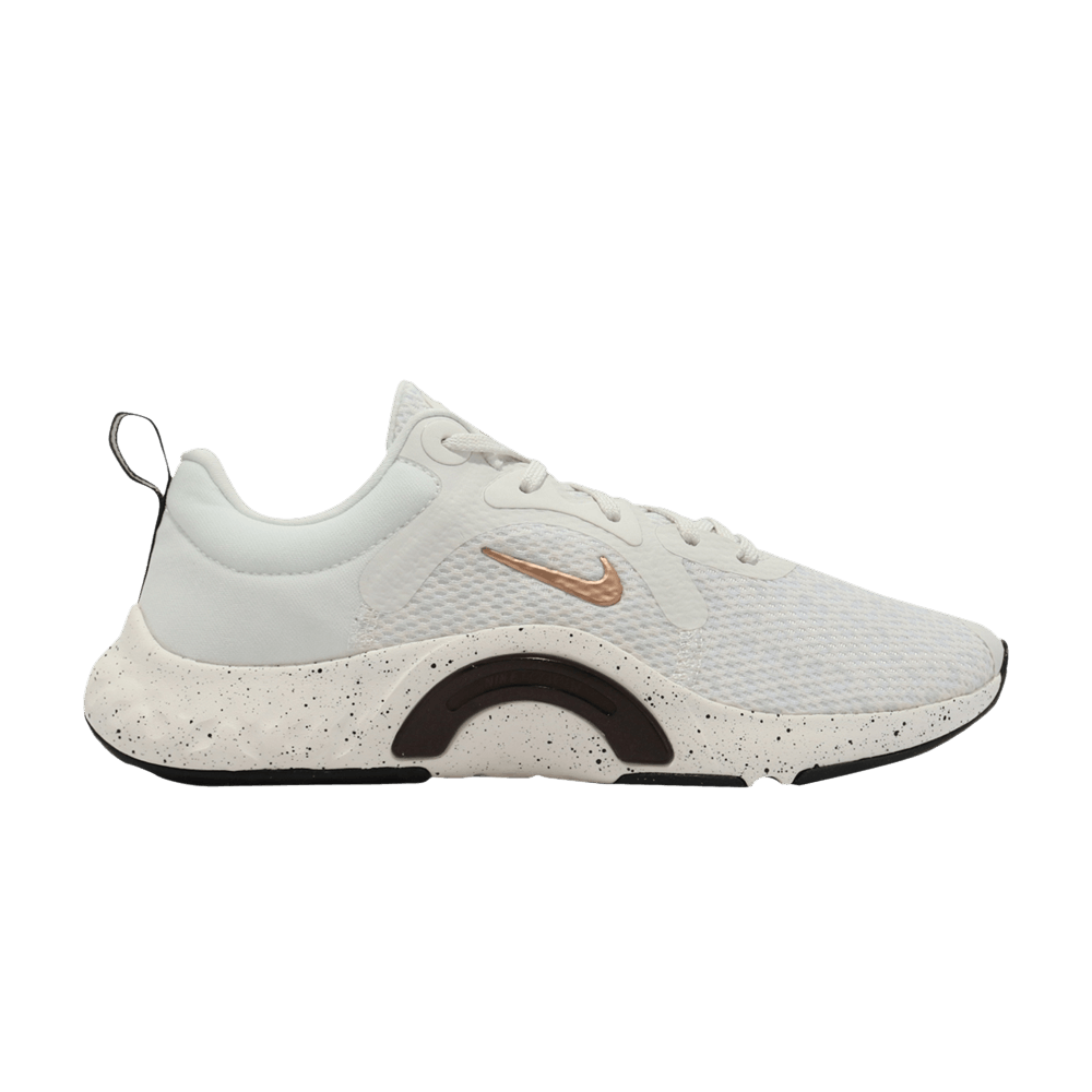 wmns-renew-in-season-tr-11-premium-wide-sail-dn9695-100