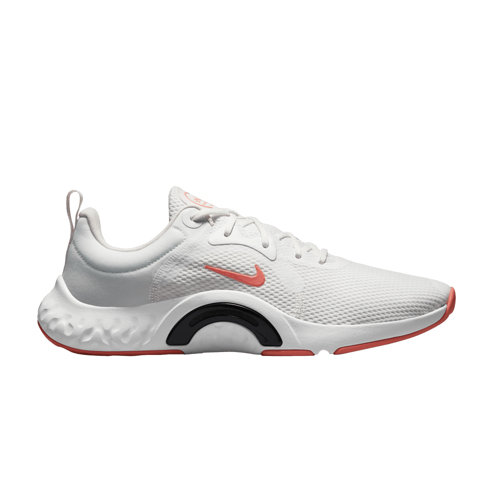 wmns-renew-in-season-tr-11-summit-white-magic-ember-da1349-100