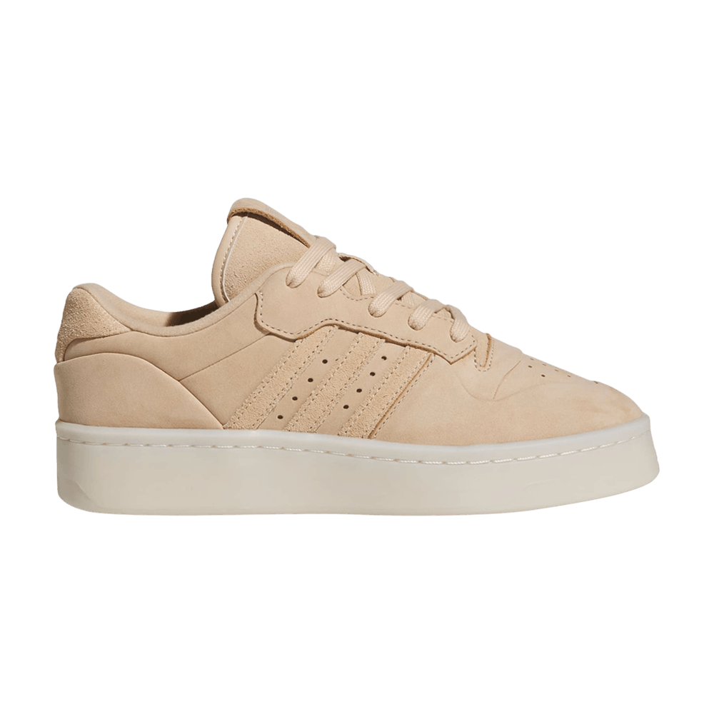 wmns-rivalry-lux-low-magic-beige-jr2683