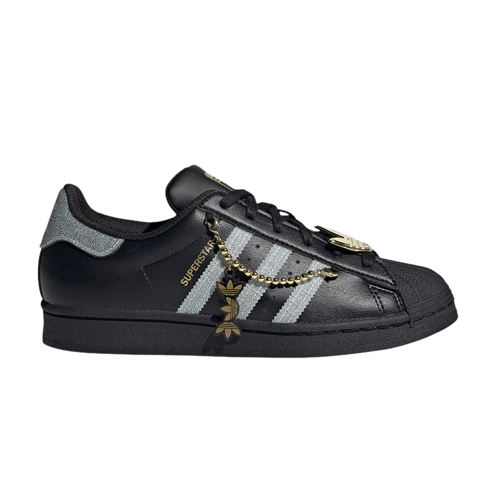 wmns-superstar-sneaker-queen-gz8403