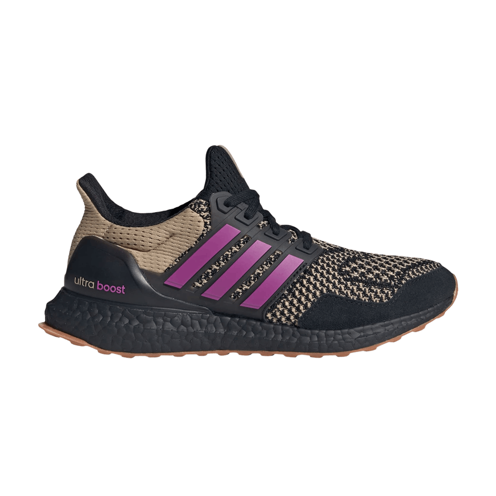 wmns-ultraboost-1-0-black-sandstone-purple-burst-jq0829