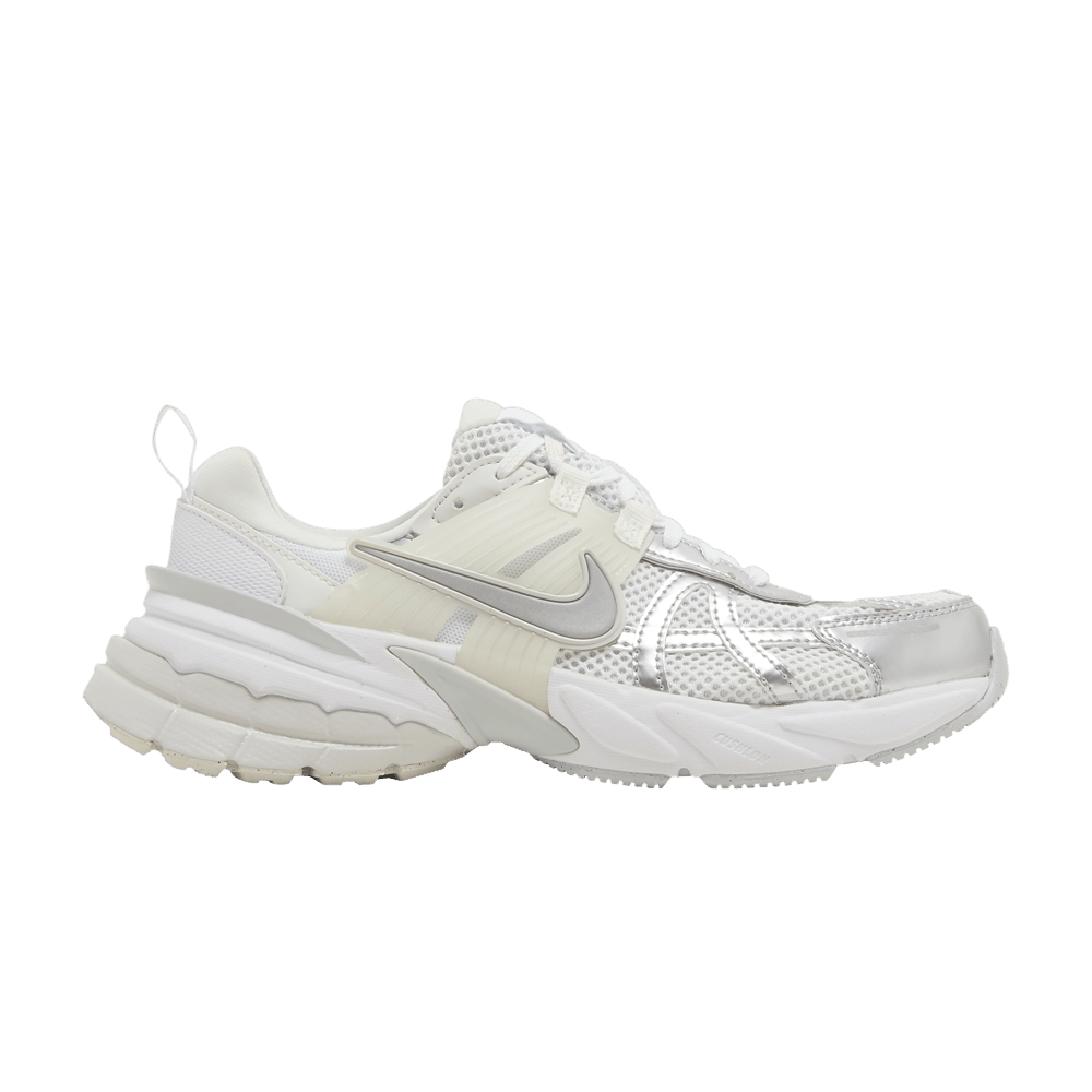 wmns-v2k-run-metallic-silver-fd0736-104