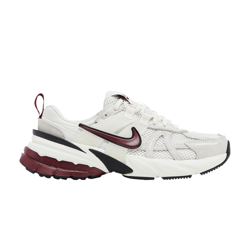 wmns-v2k-run-se-white-black-team-red-hq3500-100