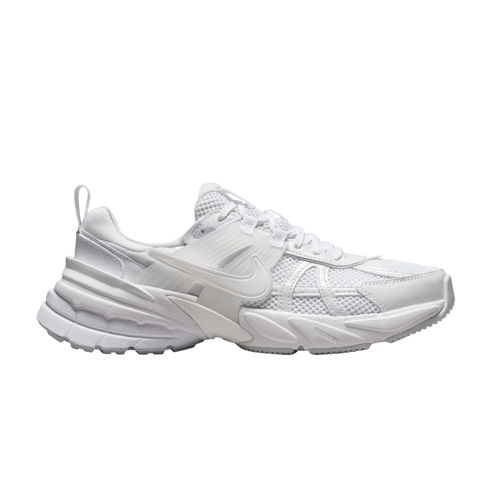 wmns-v2k-run-triple-white-fd0736-113
