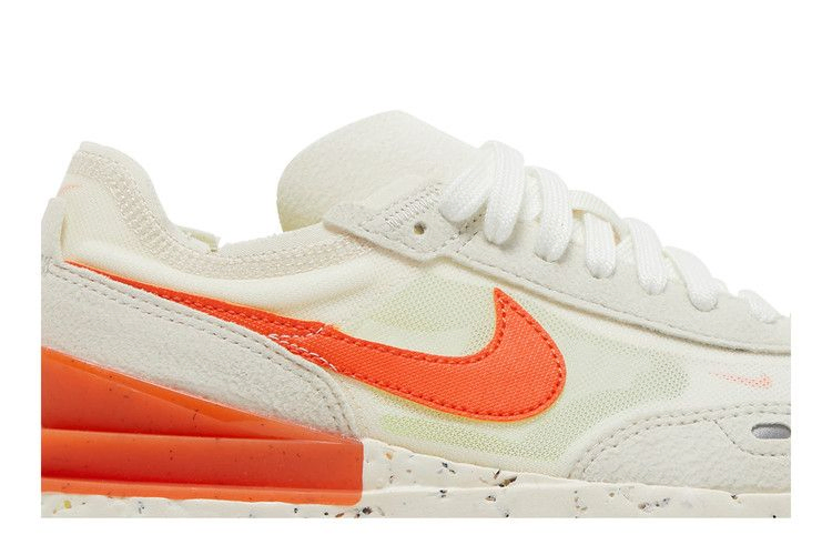 Кроссовки Nike Wmns Waffle One Crater SE 'Pale Ivory Orange'