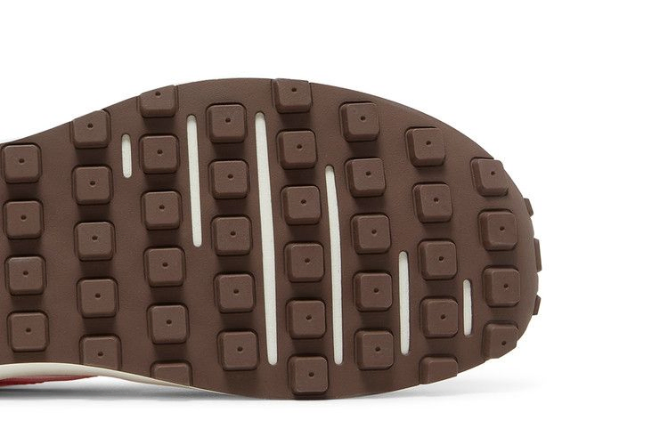 Кроссовки Nike Wmns Waffle One 'Rawdacious'