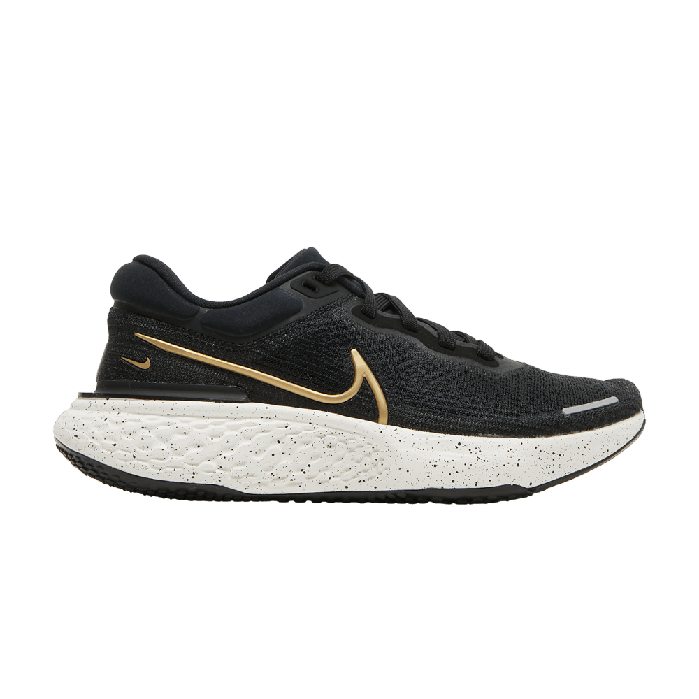 wmns-zoomx-invincible-run-flyknit-black-metallic-gold-ct2229-004