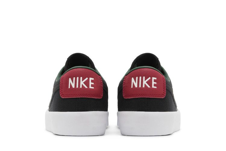 Кроссовки Nike Zoom Blazer Low Pro GT Premium SB 'Black Varsity Red'