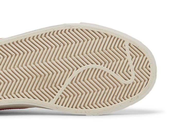 Кроссовки Nike Zoom Blazer Mid SB 'White University Red'