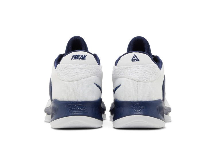 Кроссовки Nike Zoom Freak 4 TB 'Midnight Navy'