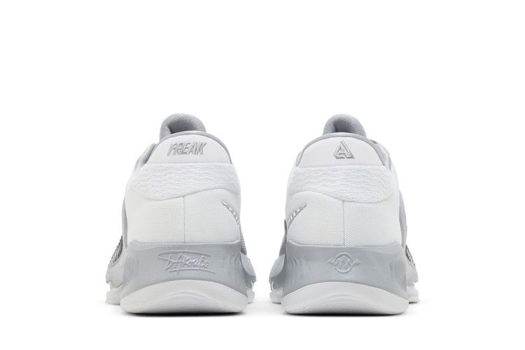 Кроссовки Nike Zoom Freak 4 TB 'Wolf Grey Black'