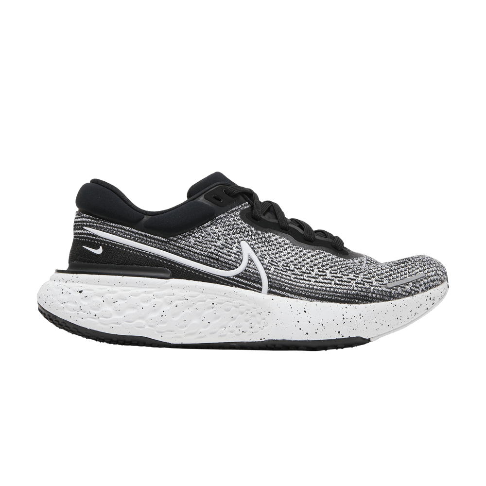 zoomx-invincible-run-flyknit-black-white-ct2228-103