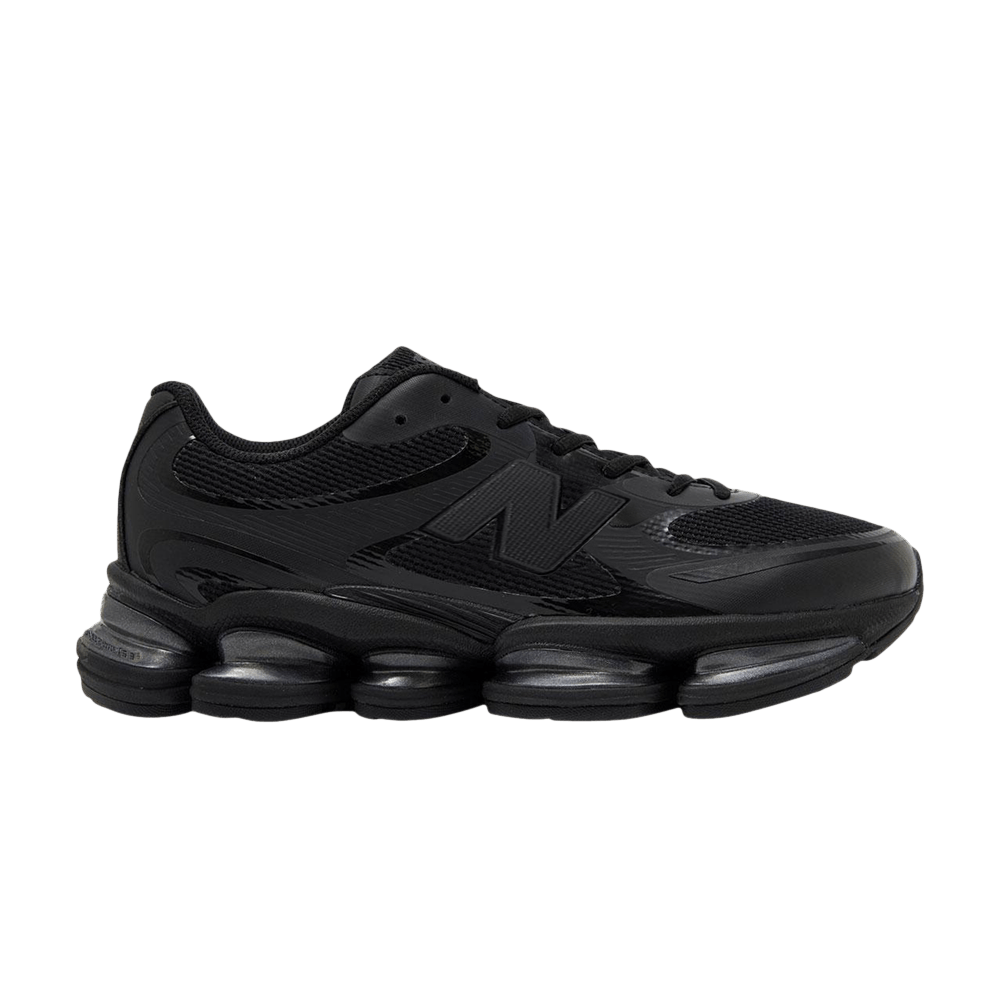 2000-triple-black-u2000etb