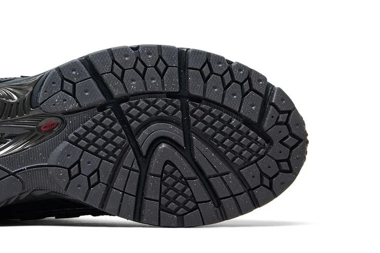 Кроссовки New Balance 1906R 'Black Silver Metallic'