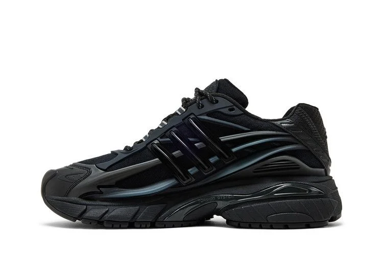 Кроссовки Pharrell x VIRGINIA x adidas Adistar Jellyfish 'Triple Black'