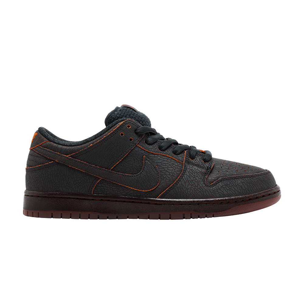 dunk-low-sb-krampus-hv1668-001