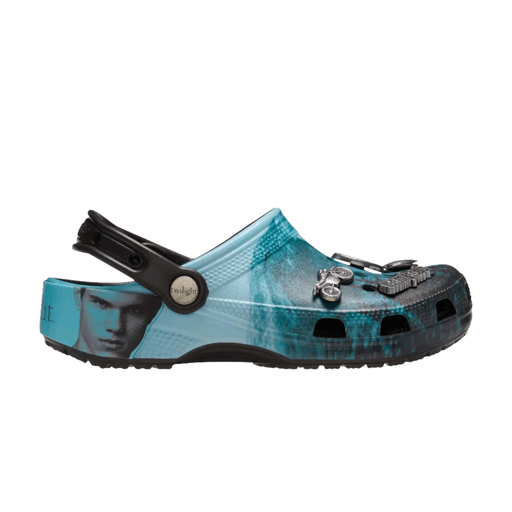 the-twilight-saga-x-crocs-classic-clog-212238-90h