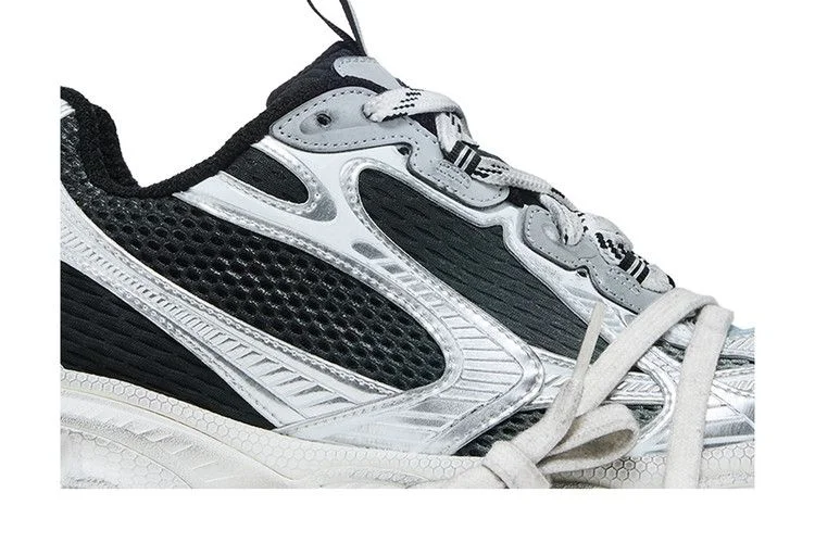 Кроссовки Balenciaga Wmns 3XL Sneaker 'Worn-Out Gradient - Black Grey White'