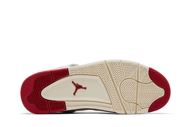 Кроссовки Wmns Air Jordan 4 Retro 'Valentine's Day'