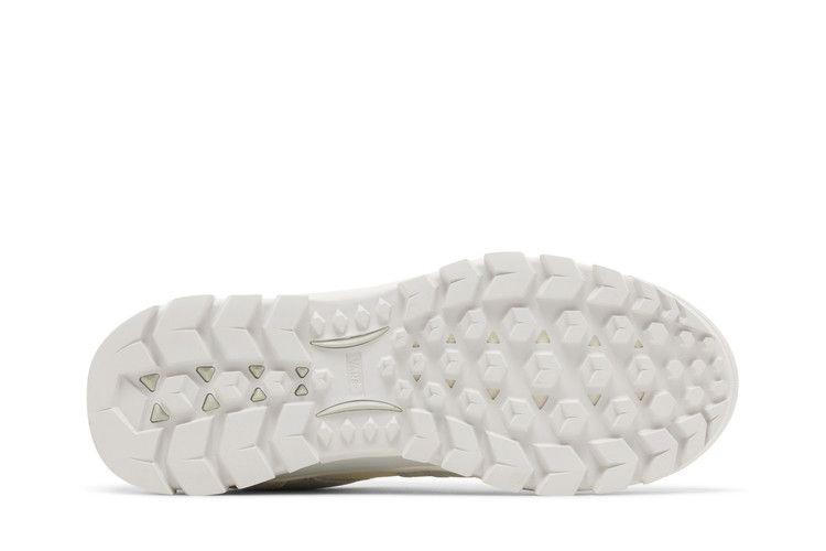 Кроссовки Vans AMZN Trailhead 'Blanc de Blanc'