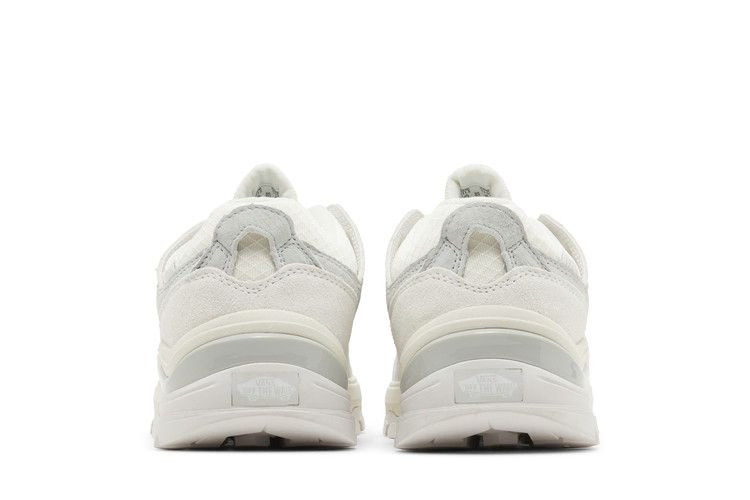 Кроссовки Vans AMZN Trailhead 'Blanc de Blanc'