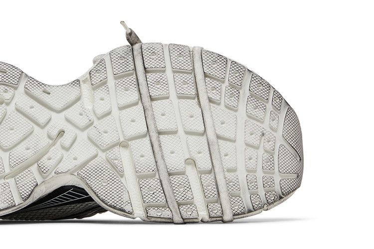 Кроссовки Balenciaga 3XL Sneaker 'Worn-Out - White Black'