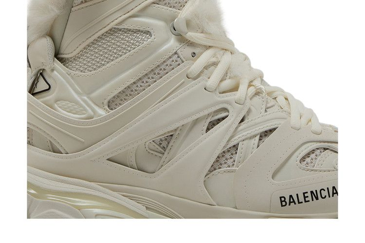 Кроссовки Balenciaga Wmns Track Hike 'Fake Fur - Beige'