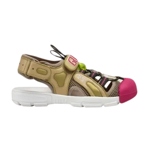 Коричневый