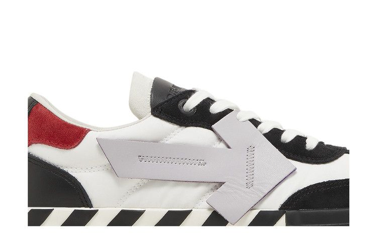 Кроссовки Off-White Floating Arrow Low Vulc Leather 'Black White Red'