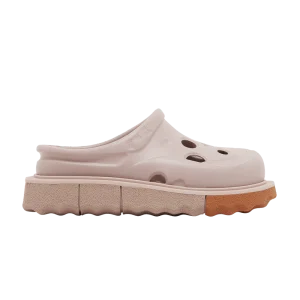 Светло-розовый