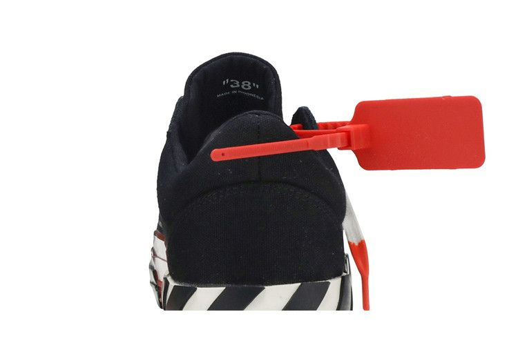 Кроссовки Off-White Wmns Vulc Low Top 'Black'