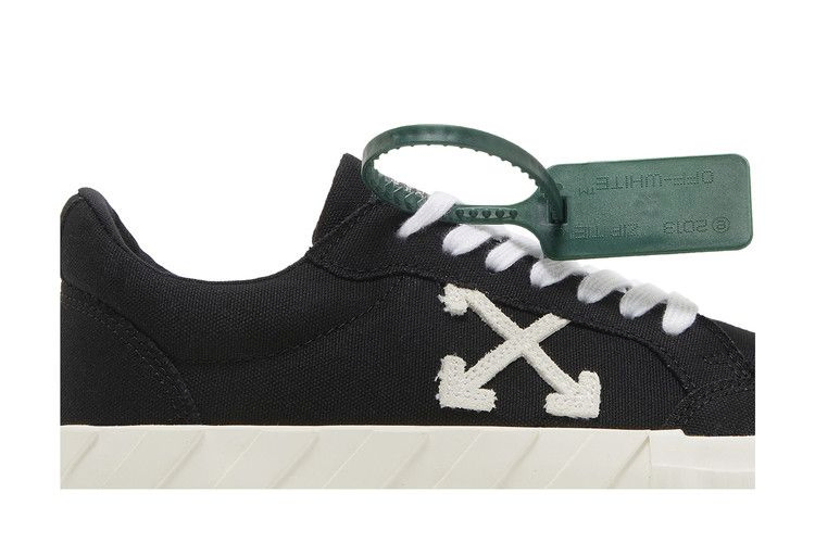 Кроссовки Off-White Wmns Vulc Sneaker 'Black White'
