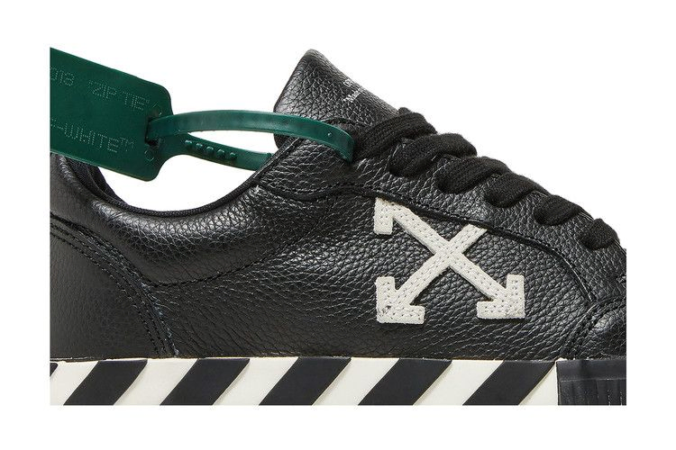 Кроссовки Off-White Wmns Vulc Sneaker 'Black White'