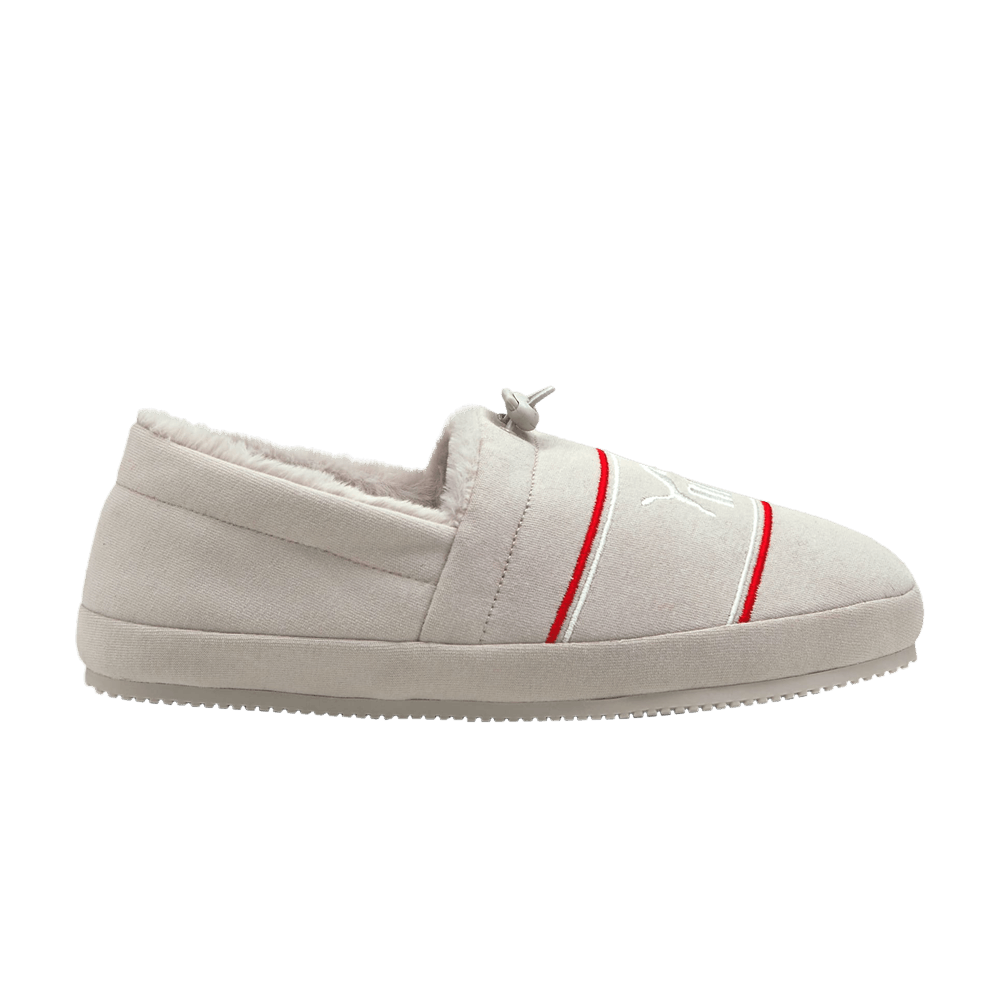 tuff-mocc-jersey-slipper-nimbus-cloud-high-risk-red-385242-01