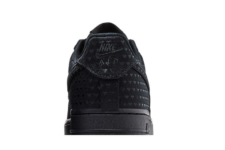 Кроссовки Nike Wmns Air Force 1 Low 'Valentine's Day Triple Black' 2026