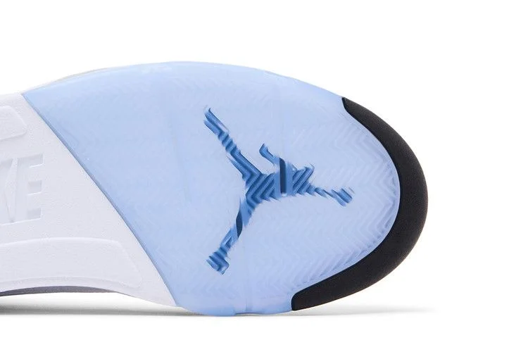 Кроссовки Air Jordan 5 Retro 'White Metallic' 2026