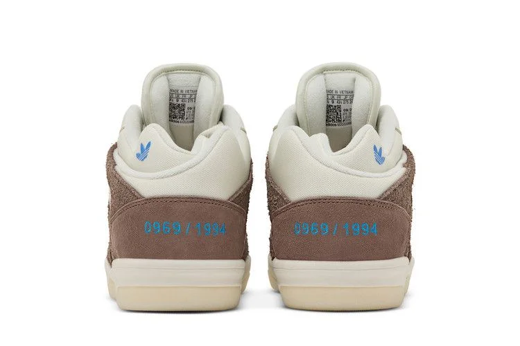 Кроссовки adidas BADBO 1.0 'Brown'