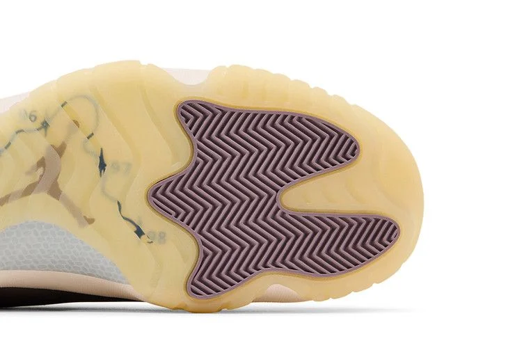 Кроссовки Air Jordan 11 Retro 'Tokyo'