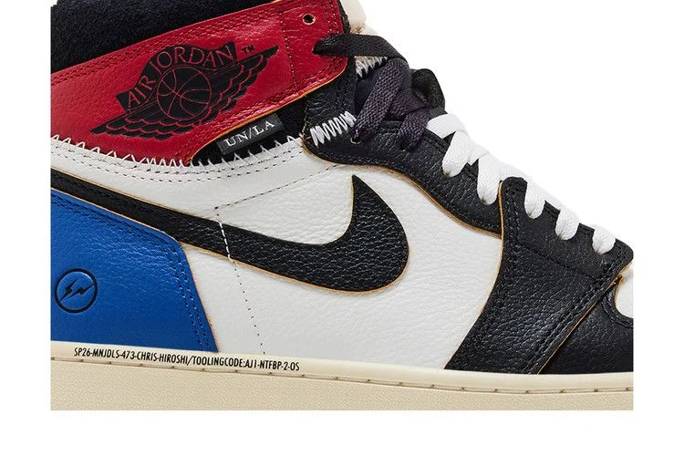 Кроссовки Fragment Design x Union LA x Air Jordan 1 Retro High OG 'Varsity Red'