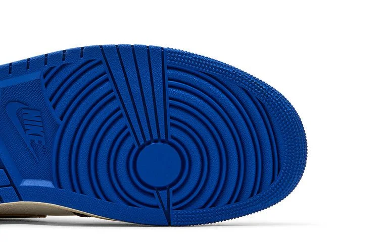 Кроссовки Fragment Design x Union LA x Air Jordan 1 Retro High OG 'Varsity Red'