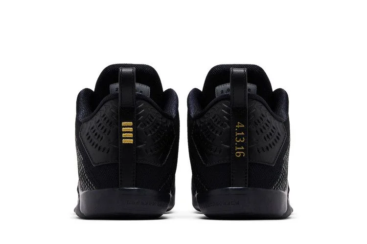 Кроссовки Nike Kobe 11 Elite Low Protro 'Fade To Black' 2026