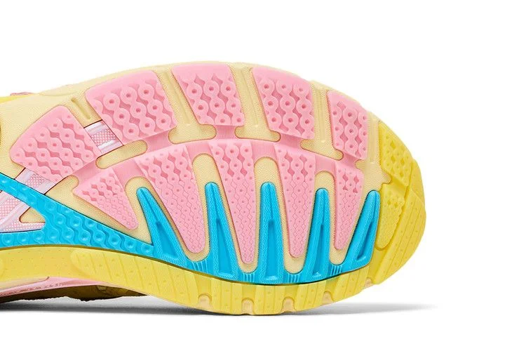 Кроссовки UNheardof x adidas Adistar Control 5 Piggy Runner 2.0 'Cheeseburger'