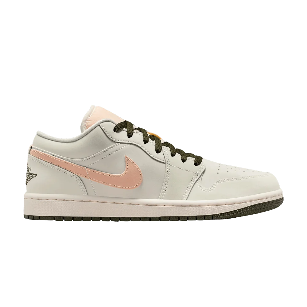 Кроссовки Wmns Air Jordan 1 Low 'Sail Crimson Tint'