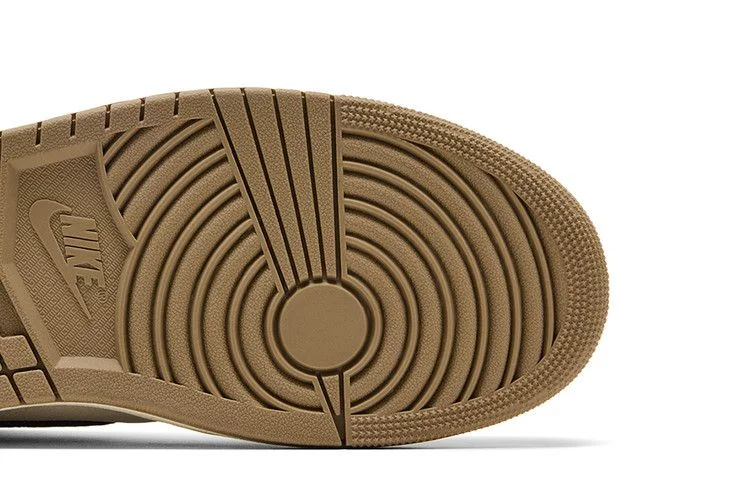 Кроссовки Air Jordan Wmns 1 Retro High OG 'Khaki'